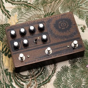画像1: Beautiful Noise Effects　WHEN THE SUN EXPLODES リバーブ・ディストーション [Burnt Umber Metallic Brown] 直輸入品