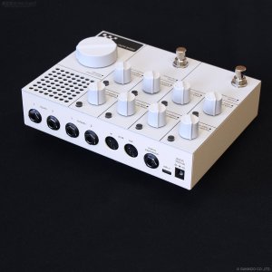 画像2: Mentha Works  Monk Echo [White First Edition] 直輸入品