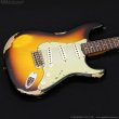 画像2: Fender Custom Shop　1961 Stratocaster Heavy Relic [Super Faded/Aged 3-Color Sunburst] [決算セール特価] (2)