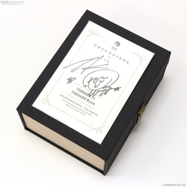 画像7: One Control TORNADO Fx　TORNADO Drive [Brass]　サイン入り (7)