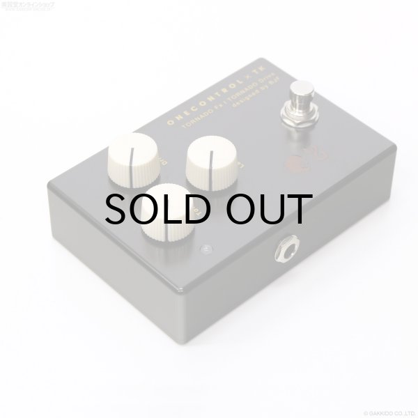 画像2: One Control TORNADO Fx　TORNADO Drive [Brass]　サイン入り (2)